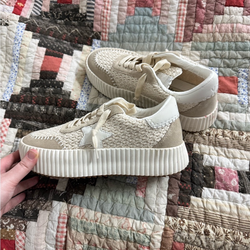 Vintage Havana Woven Platform Casual Sneakers — Cream